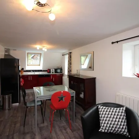 Apartment Mont-dore : T3 47m² Avec Wi-fi, Proche Centre Et Thermes, Pour 4 Pers. - Fr-1-608-50